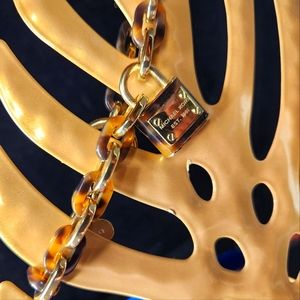 Michael Kors vintage goldtone‎ & tortoise padlock chainlink toggle bracelet